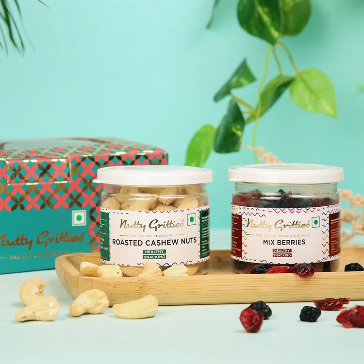 Nutty Gritties Dry Fruits Gift Pack (Mix Berries + Roasted Cashews) (Dry Fruits Udugore Pack)
