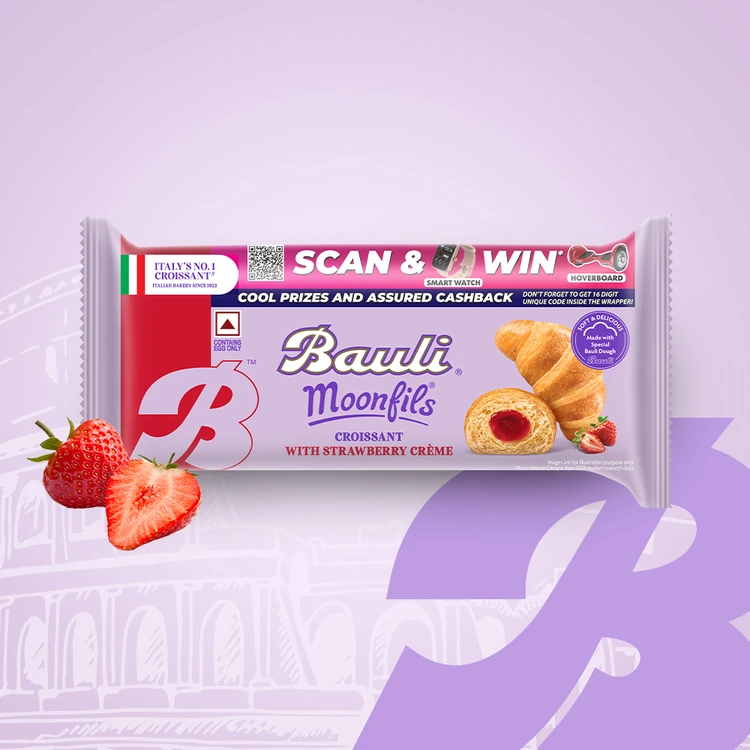 Bauli Moonfils Strawberry Crème Croissant