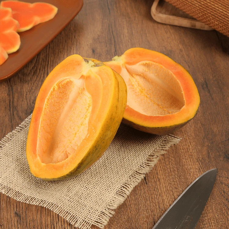 Organically Grown Papaya - (0.8-1.4) kg (Parangi Hannu)