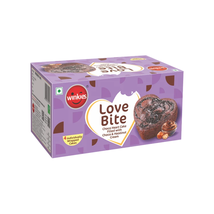 Winkies Love Bite Chocolate & Hazelnut Heart Filled Cake