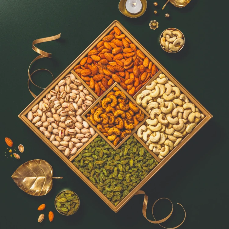 Haldiram's Hum Panch Dry Fruits Gift Pack (Dry Fruits Udugore Pack)