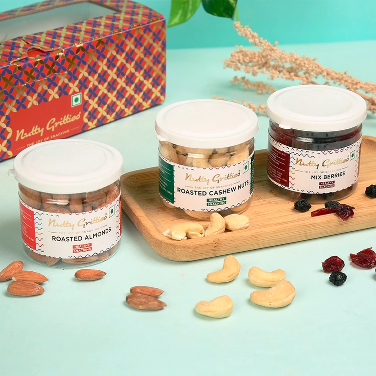 Nutty Gritties Dry Fruits Gift Box (Almonds + Cashews + Mix Berries)