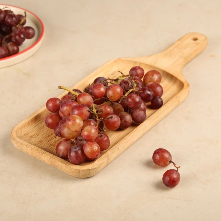 Red Flame Seedless Grapes (Kempu Drakshigalu)