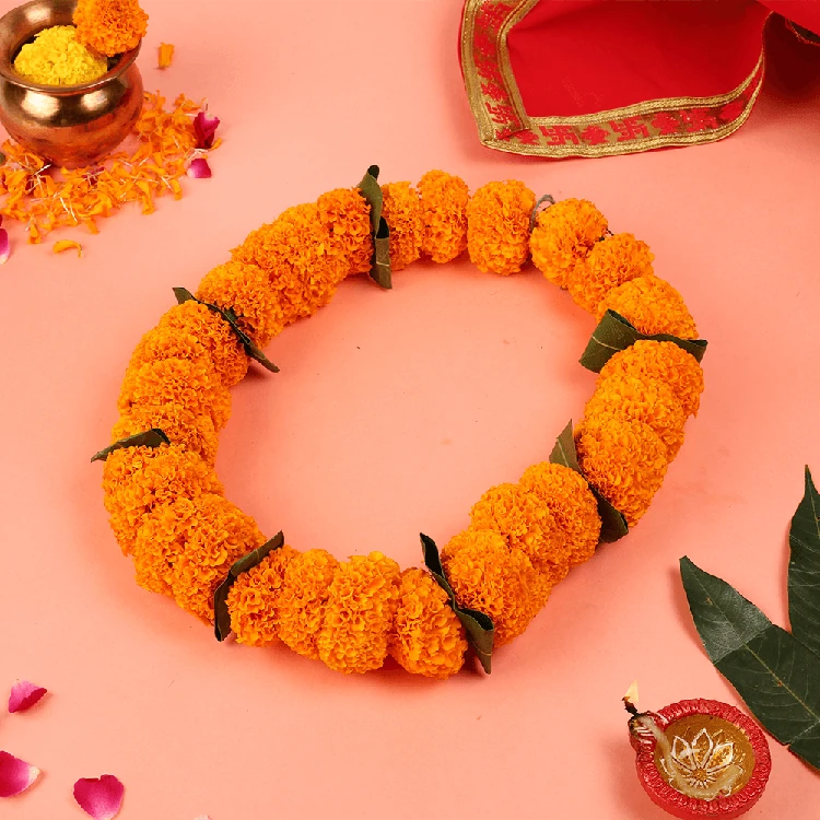 Mango Leaves & Orange Marigold Flowers Toran / Bandhanwar