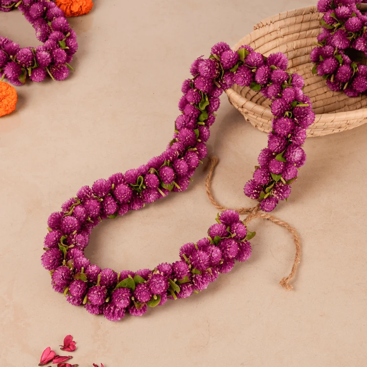 Fresh Rudraksha Flowers String