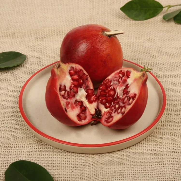 Organically Grown Pomegranate - 2 pieces (350-450 g) (Dalimbe Hannu)