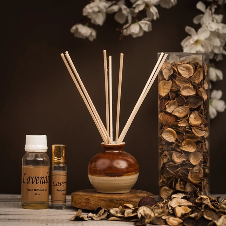 Auradecor Reed Lavender Oil Diffuser Set
