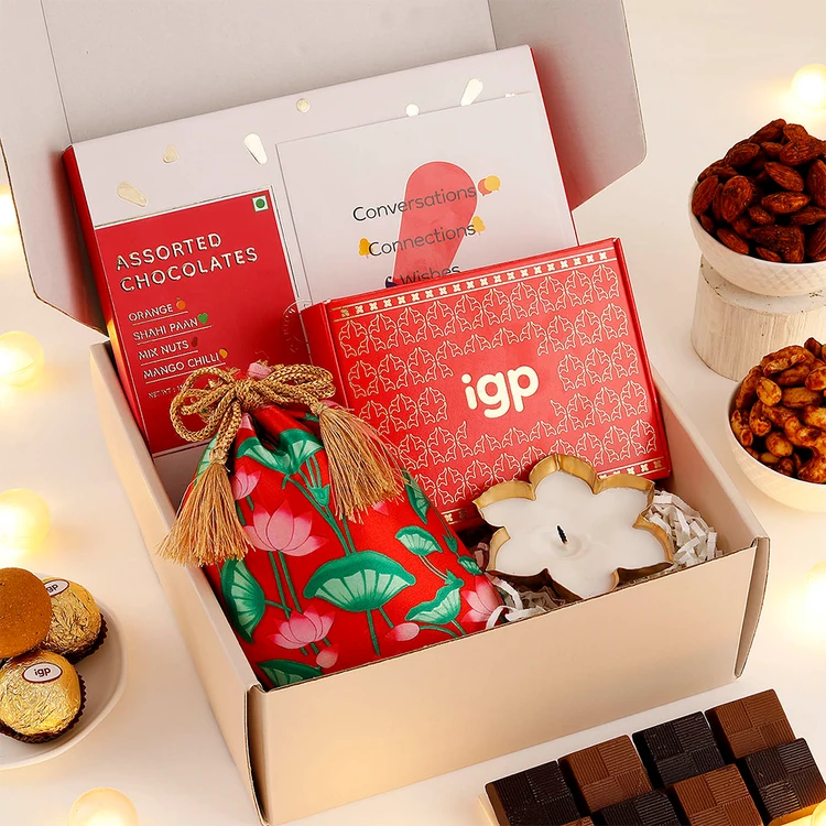 IGP Sweet And Savoury Diwali Extravaganza Gift Box