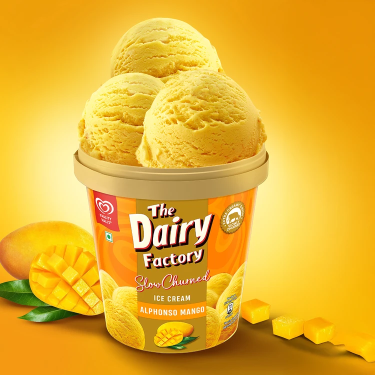 The Dairy Factory by Kwality Walls Alphonso Mango Ice Cream Tub
