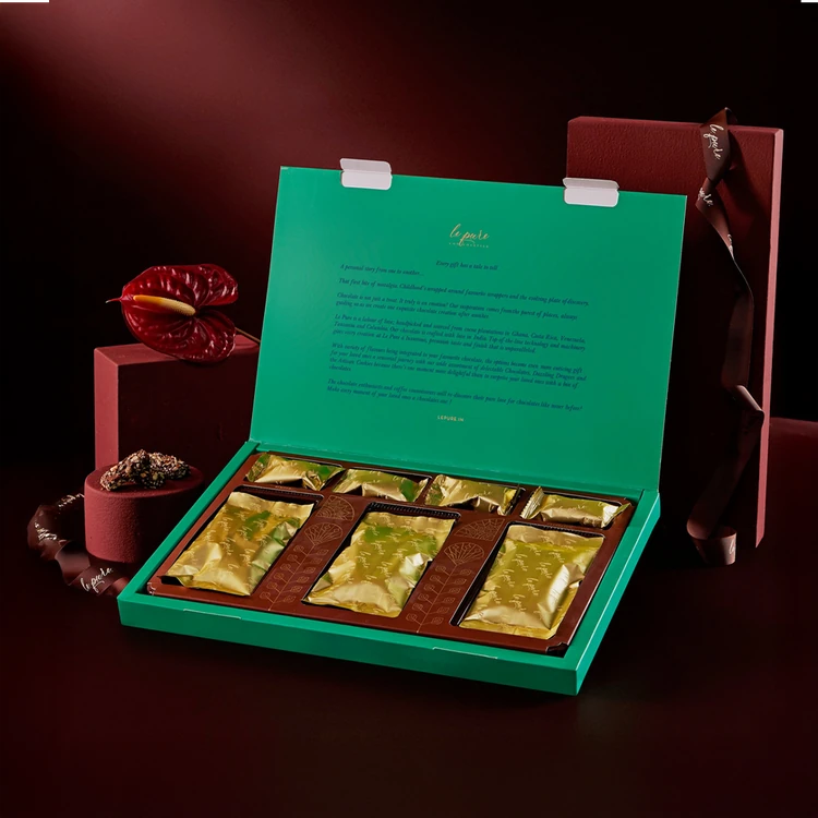 Le Pure Assorted Festive Chocolate Gift Pack