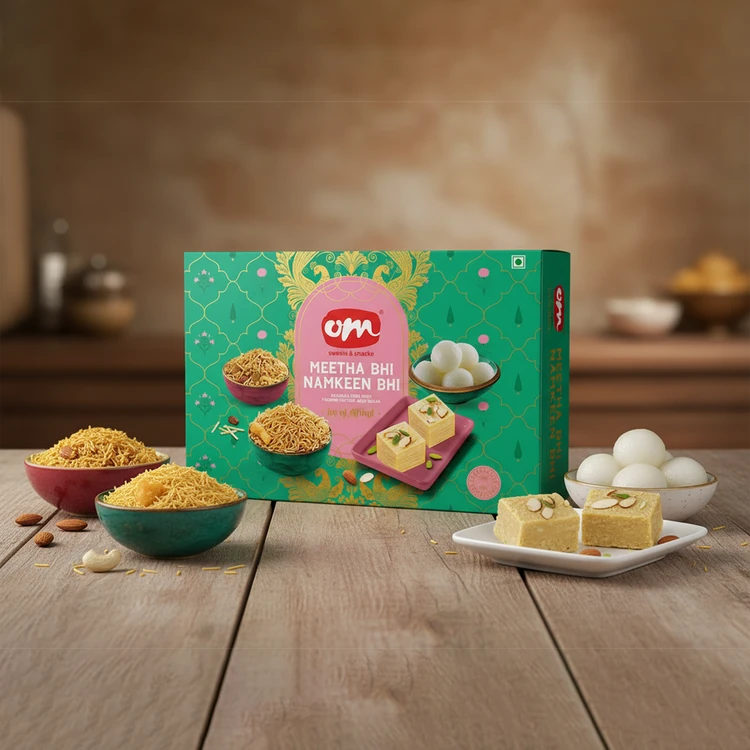 Om Sweets Meetha Bhi Namkeen Bhi Gift Pack