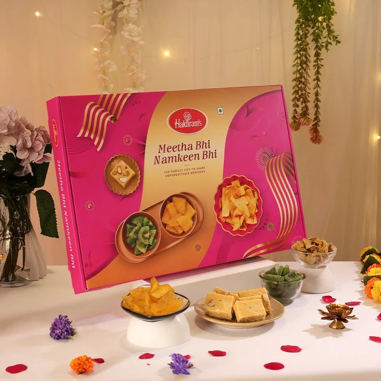 Haldiram's Meetha Bhi Namkeen Bhi Gift Pack