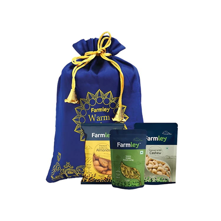 Farmley Premium Gift Pack Assorted Dry Fruits (Almonds, Raisin & Cashew)