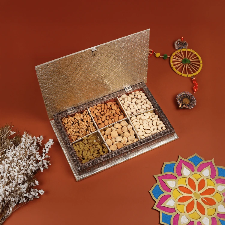 Shakuntlam Dry Fruits Gift Pack