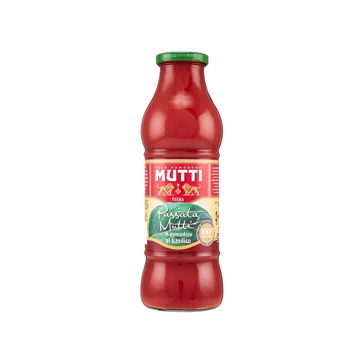 Mutti Parma Tomato Puree with Fresh Basil