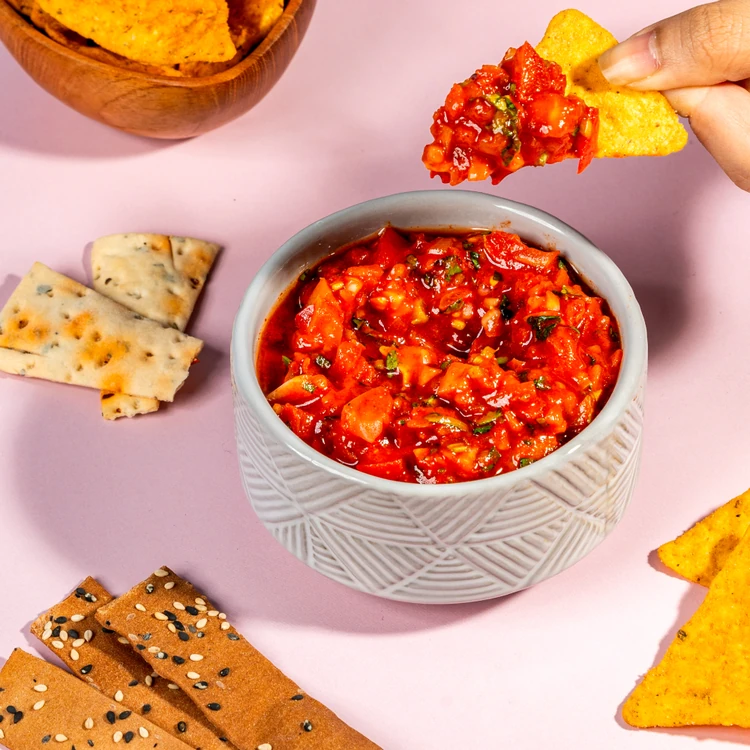 Fresh Fiery Tomato Salsa Dip