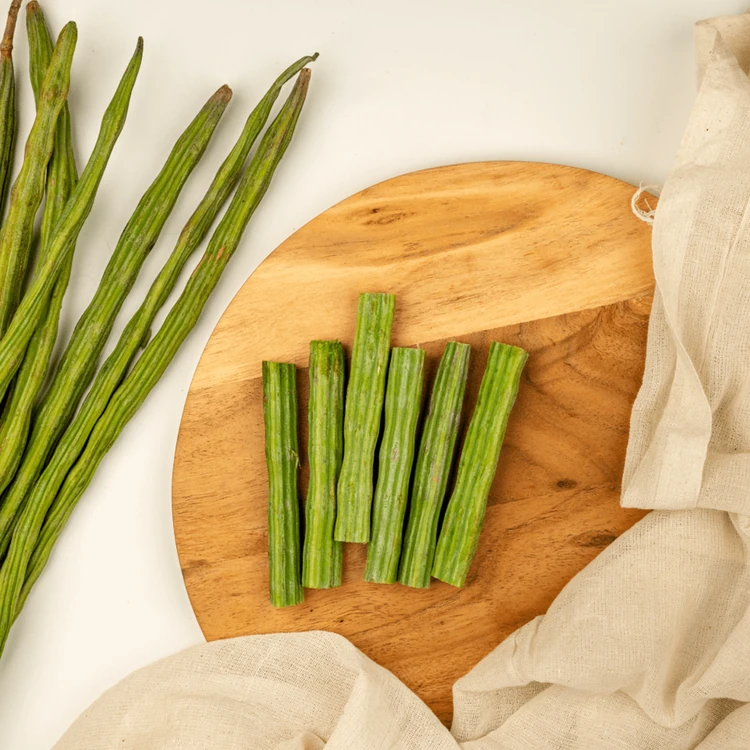 Drumstick Cut by Pluckk (Nuggekaayi)