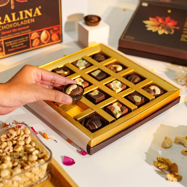 PRALINA SCHOKOLADEN Handcrafted Artisan Chocolate Gift Pack