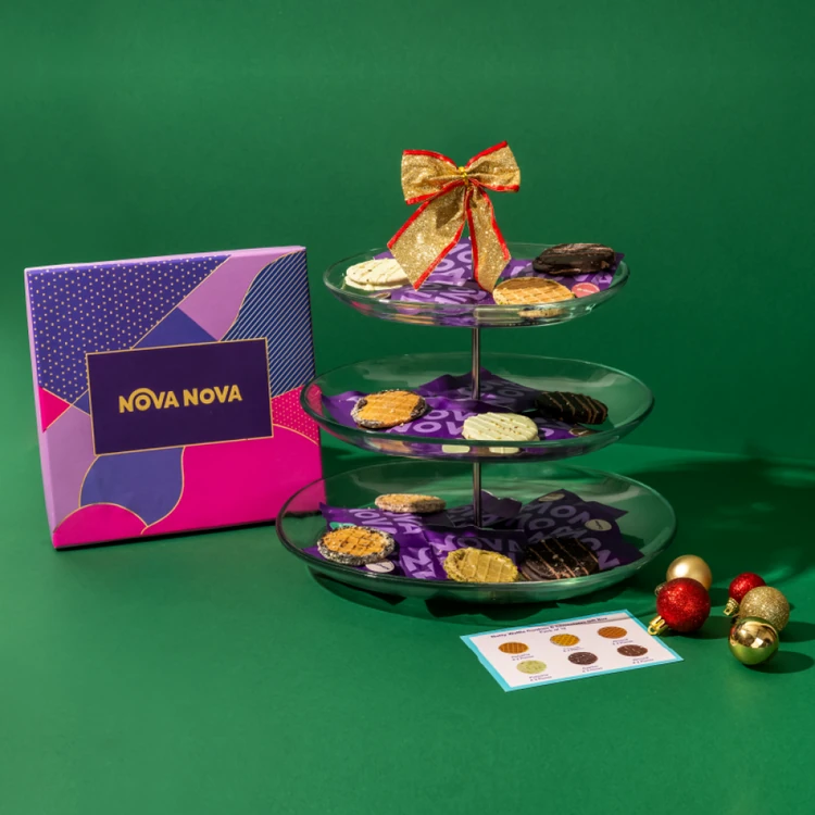 Nova Nova Nutty Waffle Cookies & Chocolates Gift Box