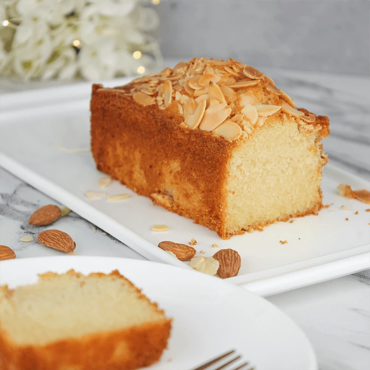 Creme Castle Vanilla Almond Teacake